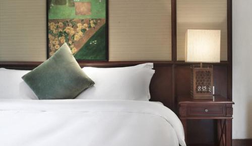 Twin Room with View