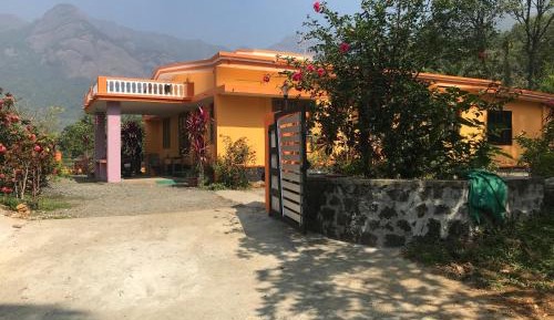 Three-Bedroom Holiday Home 
