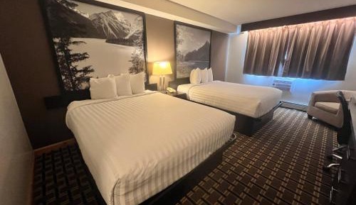Queen Room with Two Queen Beds - Non-Smoking