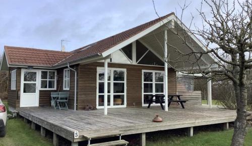 Three-Bedroom Holiday Home 
