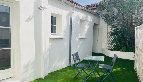 Studio with Terrace