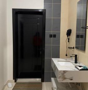 King Studio with Sofa Bed