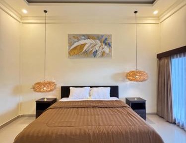 King Suite with Balcony