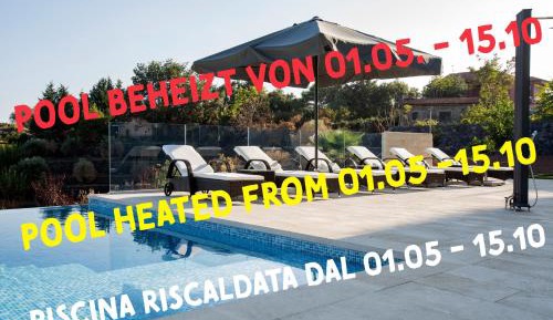 Basic Triple Room with Shared Bathroom