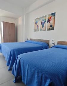 Triple Room with Sea View