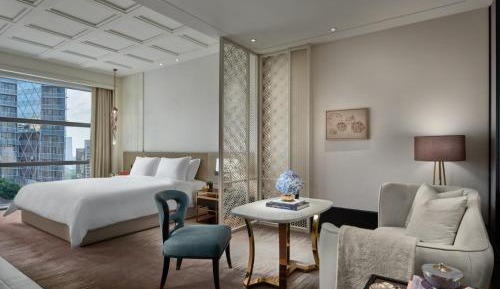 Accessible Deluxe King