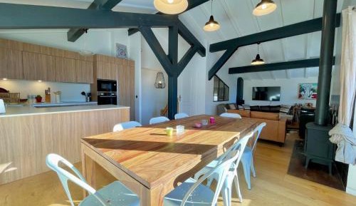 Chalet (8 Adults)