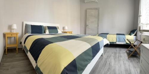 Two-Bedroom Deluxe Apartment with Balcony
