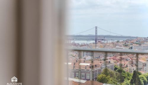 Two-Bedroom Deluxe Apartment with Balcony