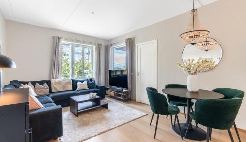 Two-Bedroom Apartment with Balcony and Sea View