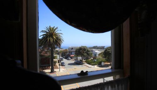 Queen Room with Sea View (Upstairs Room) 
