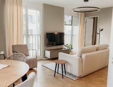 One-Bedroom Apartment with Balcony