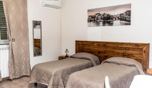 Quadruple Room with Private Bathroom