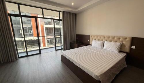 Queen Room with Balcony