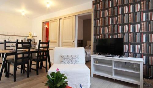 Apartment (2 Adults)