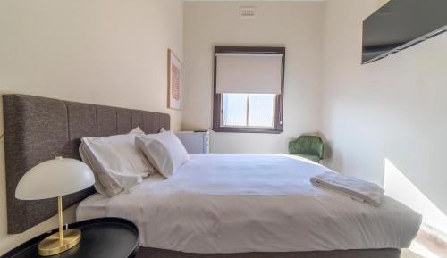 Double Room with Private Bathroom