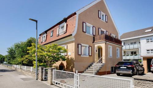Superior One-Bedroom Apartment with Balcony