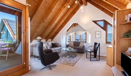 Superior One-Bedroom Apartment with Balcony