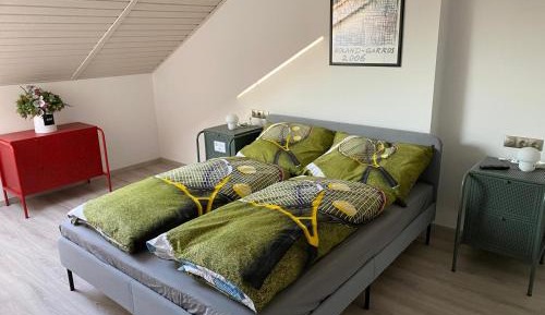 Standard Queen Room
