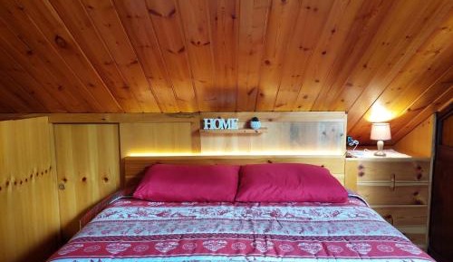 Two-Bedroom Apartment with Mountain View