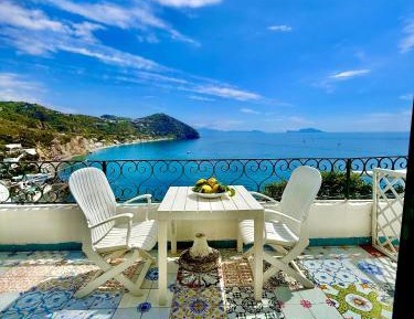 Deluxe Double Room with Balcony and Sea View