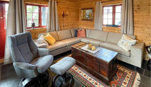 Four-Bedroom Holiday Home