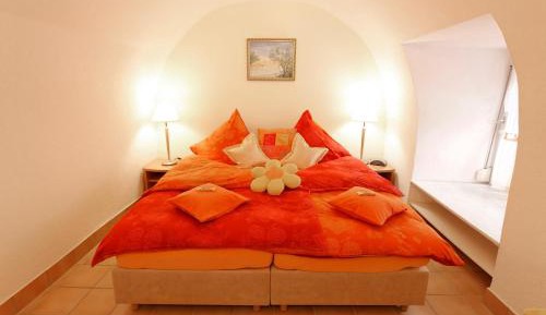 Superior One-Bedroom Apartment