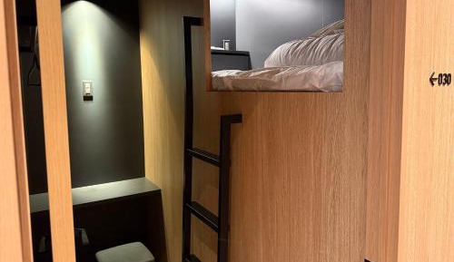 Single Bed in Mixed Dormitory Room