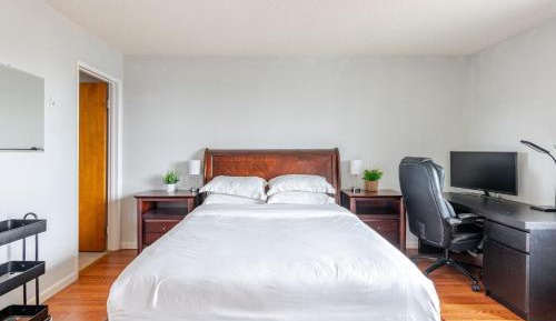 Three-Bedroom Apartment with Ocean View