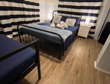 Economy Triple Room with Shared Bathroom