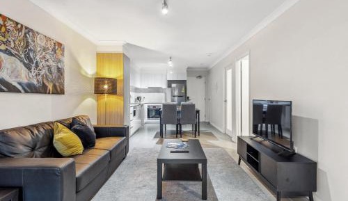 2 Bed 2 Bath - Parkview Apartment