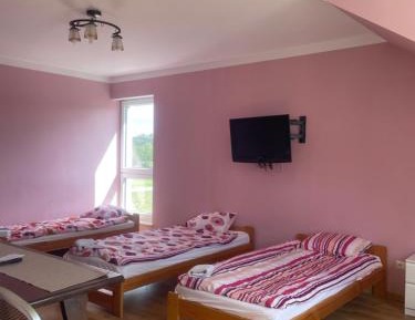 Quintuple Room