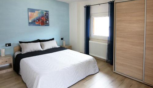 One-Bedroom Apartment with Balcony and Mountain View  