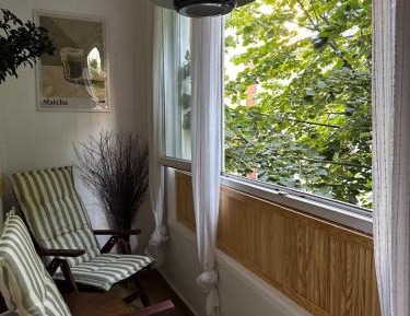 One-Bedroom Standard Apartment