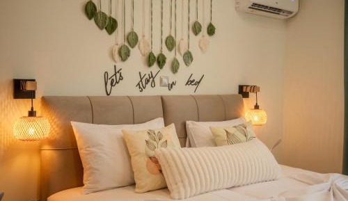 Superior One-Bedroom Apartment with Balcony