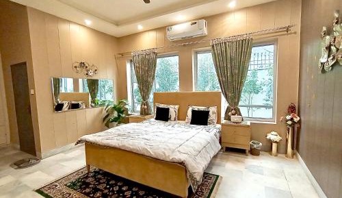 Deluxe Double Room with Bath