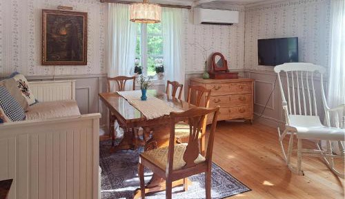 Two-Bedroom Holiday Home