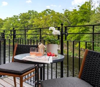 One-Bedroom Apartment with River View