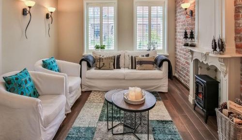 Seven-Bedroom Holiday Home