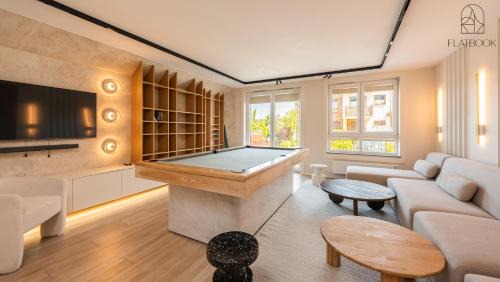 One-Bedroom Apartment with Terrace