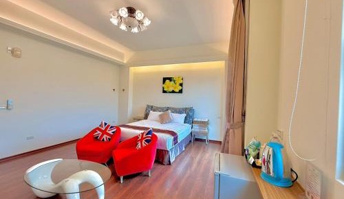 Deluxe Queen Room