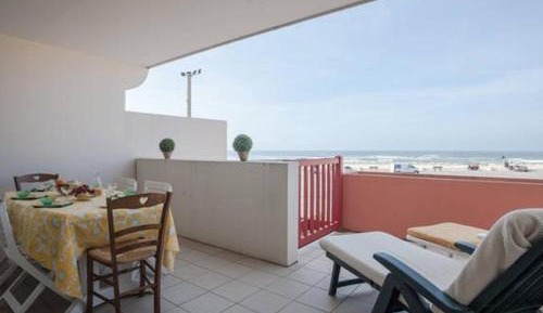 Apartment (6 Adults)
