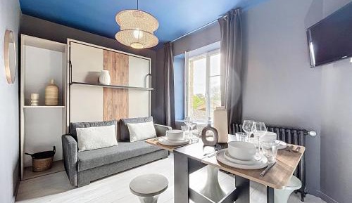 Two-Bedroom Deluxe Apartment