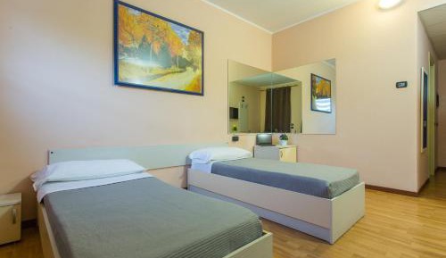 Dependence Twin Room
