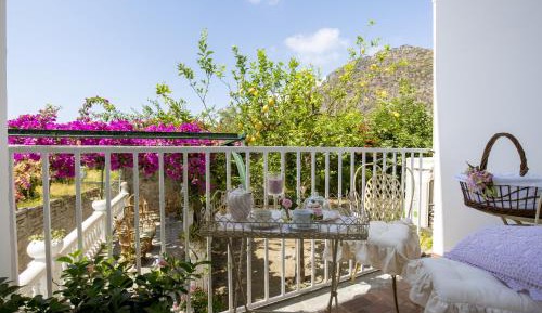 Triple Room with Garden View