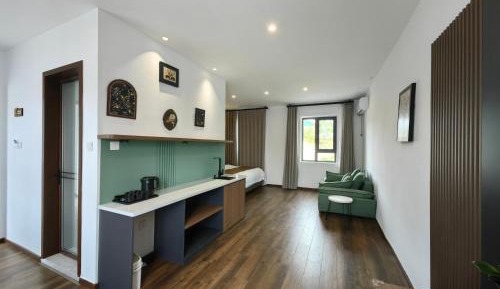 King Room with Mountain View