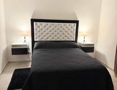 One-Bedroom Apartment with Balcony