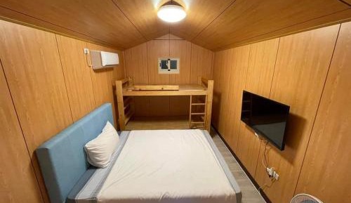 Double Room with Shared Bathroom