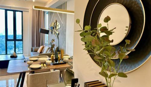 Three-Bedroom Apartment - High Floor