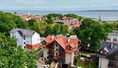 Deluxe Double Room (1 adult + 1 child)